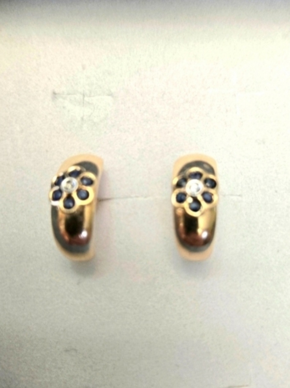 10kt Solid Yellow Gold Genuine Sapphire Open Ended Huggie Earrings - Picture 4 of 14